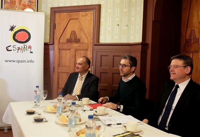 Puig en la reunión con touroperadores finlandeses