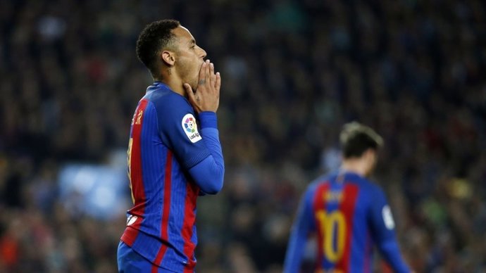 Neymar es lamenta