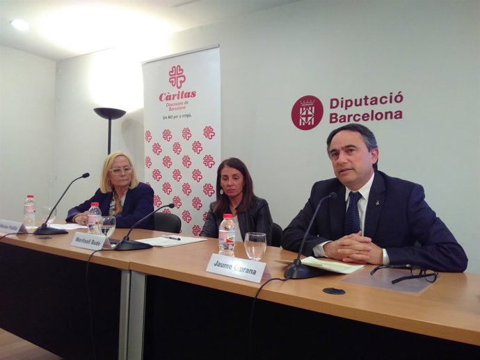 Presentació d'un acord de Diputació de Barcelona i Càritas sobre habitatge