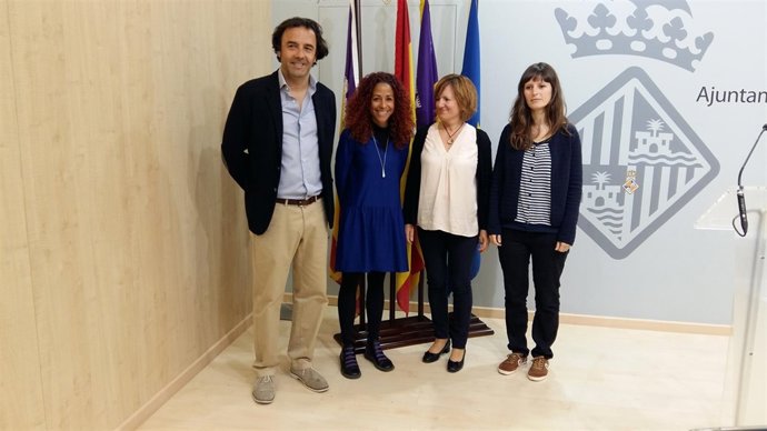 Acuerdo entre libreros y restauradores sobre la Feria del Libro 2017