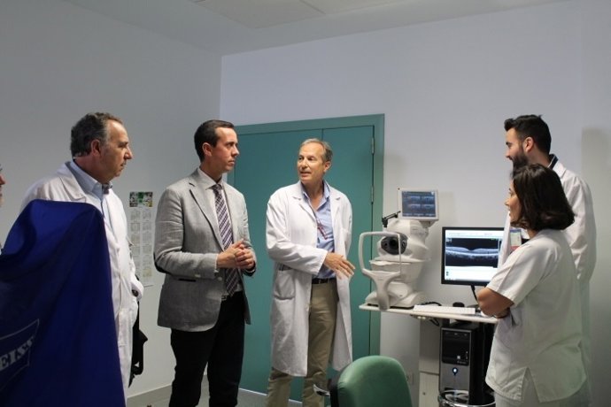 El Hospital Alta Resolución El Toyo incorpora tomografía de coherencia óptica