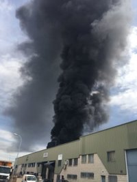 La nave industrial de Arganda sufrió otro incendio hace cuatro años y tiene "todos los permisos" en regla