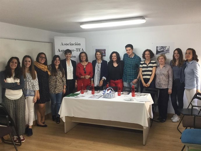 Visita a la sede de la Asociación Asperger Jaén.