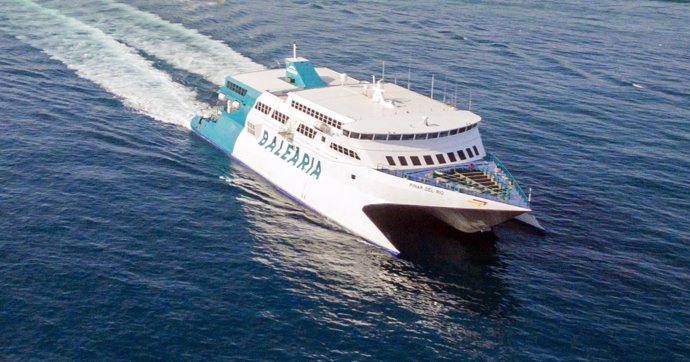 Buque 'fast ferry' Pinar del Río