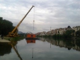 Inyectan 80 toneladas de sedimentos en el río Ebro