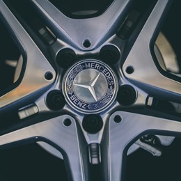 Logotipo de Mercedes-Benz