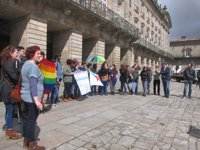 Colectivos LGTBI vuelven a concentrarse en Santiago contra la "intolerancia" y a favor del derecho a "ser y existir"