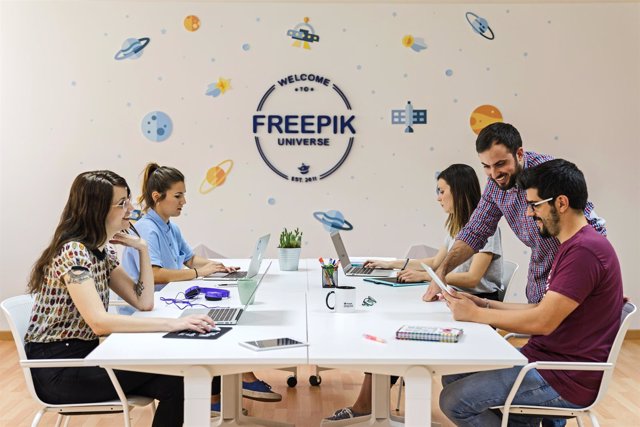 Nota De Prensa De Freepik