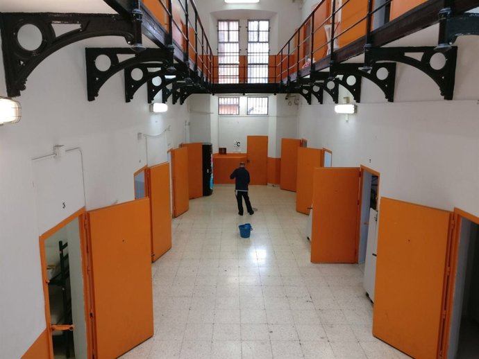 Galeria del centre obert de la Model