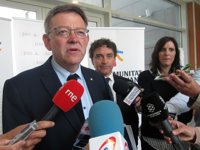 Puig sigue pensando que Susana Díaz es la "mejor alternativa" para los valencianos y el PSOE