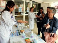 Profesionales sanitarios de Córdoba conmemoran el Día Mundial de la Higiene de Manos