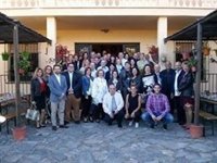 Almuñécar (Granada) muestra su potencial turístico a casi un centenar de agentes de viaje de Andalucía y Levante