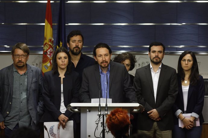 Rueda de prensa de Unidos Podemos en el que se anuncia una moción contra Rajoy