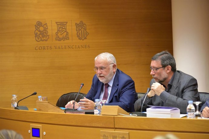 Cotino en la comisión de investigación de las Corts