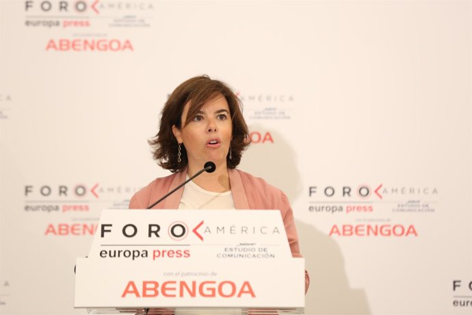 Soraya Sáenz de Santamaría en el Foro América de Europa Press
