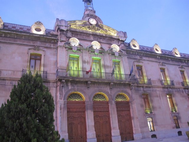 Fachada de la Diputación de Jaén.