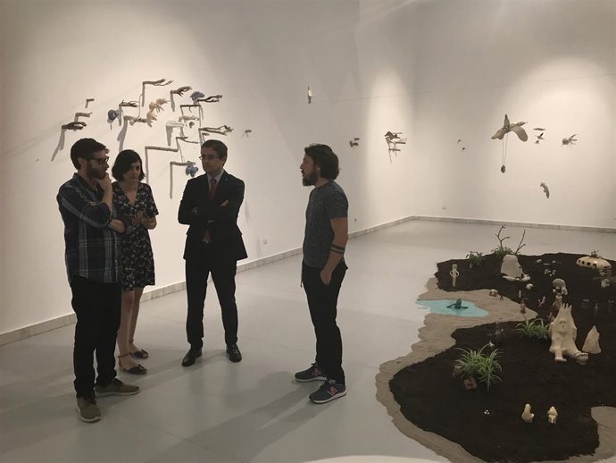 'Todo Lo Que Sucede Entre El Verde Y El Azul' Ocupa El Puertas De Castilla