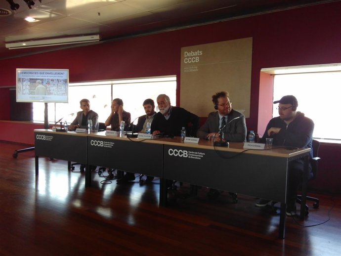 P.Ollalla, M.Daniels, J.Vaquer, V.Villatoro. A.Goerres y P.Stefan en el CCCB