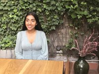 La poeta Rupi Kaur: "Quiero empoderar a la mujer y dar amor al lector"