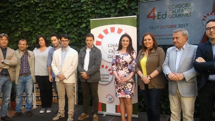 Autoridades durante la presentación de Córdoba Califato Gourmet