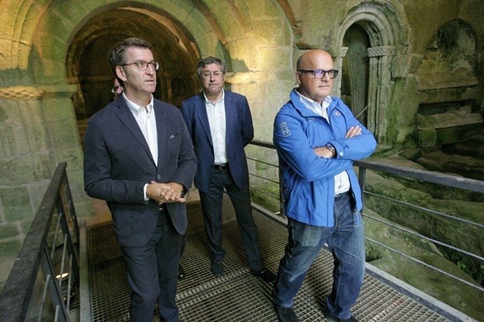 Feijóo y Baltar visitan el Monasterio de San Pedro de Rocas