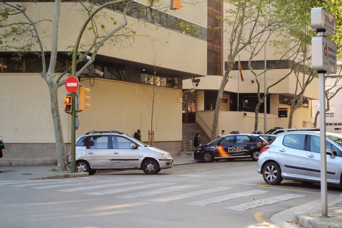 Jefatura de Policía Nacional de Palma, en la calle Simó Ballester