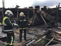 Las cámaras de seguridad captan los momentos de tensión vividos con la explosición del incendio de la nave de Arganda