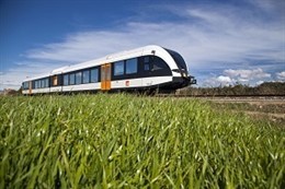 Tren de FGC entre Lleida i La Pobla de Segur