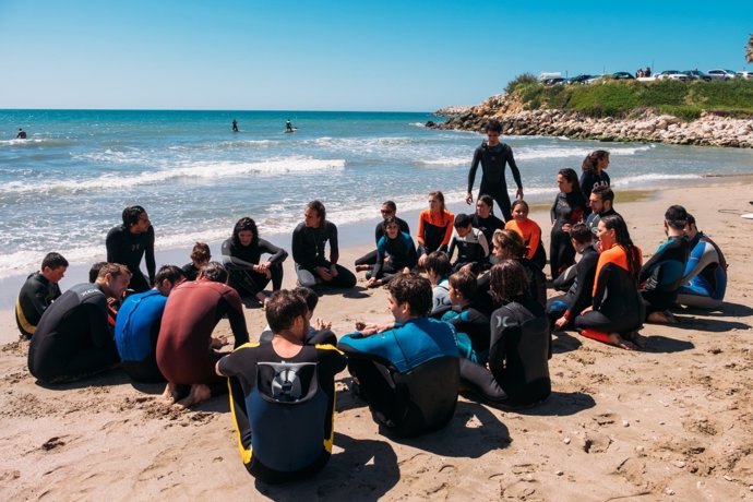 Més que Surf lanza un ciclo de surf terapéutico para niños con autismo