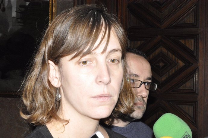 Los consejeros del Ayuntamiento de Zaragoza Teresa Artigas y Alberto Cubero.