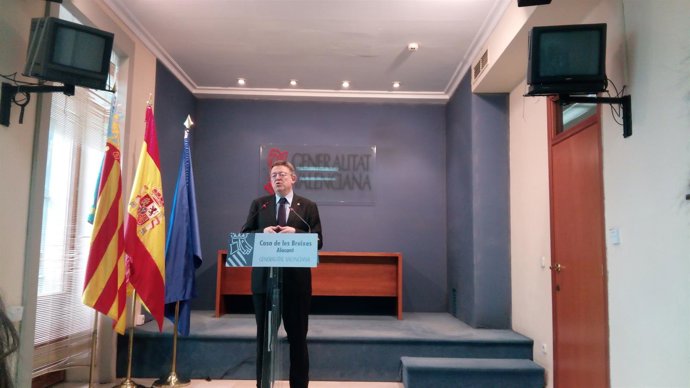 Ximo Puig en atención a los medios este martes