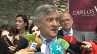 Tajani considera el Brexit un "problema" y aboga por "defender los intereses" de los europeos que viven en Reino Unido