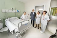El CHN acondiciona dos habitaciones para el tratamiento del cáncer de tiroides