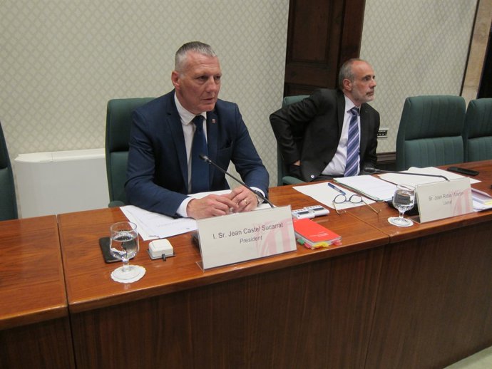 El president de la comissió del cas Vidal, J.Castel i el lletrat J.Ridao      