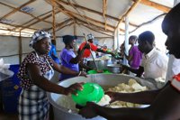 Uganda pedirá 2.000 millones de dólares para ayudar a los refugiados sursudaneses