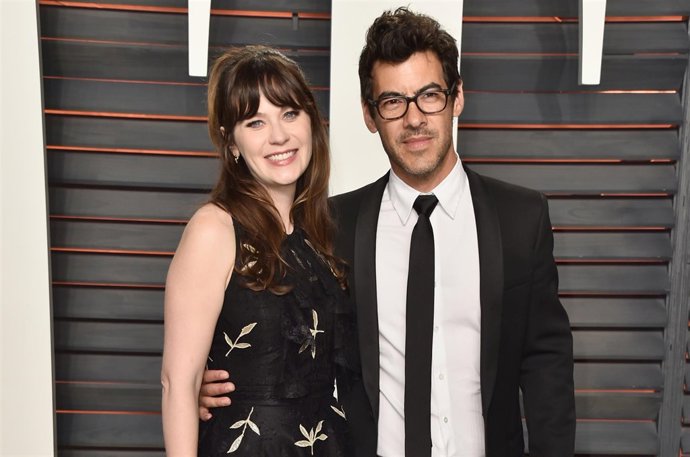 Zooey deschanel y jacob pechenik