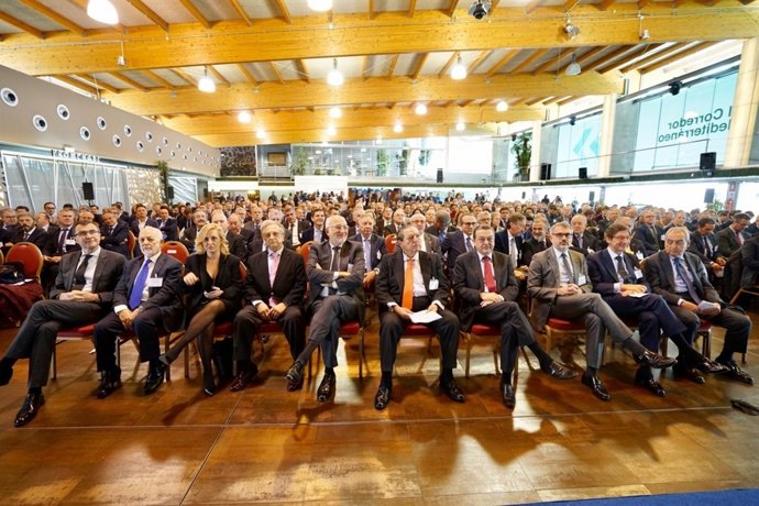 Empresarios reivindican en Murcia el Corredor Mediterráneo