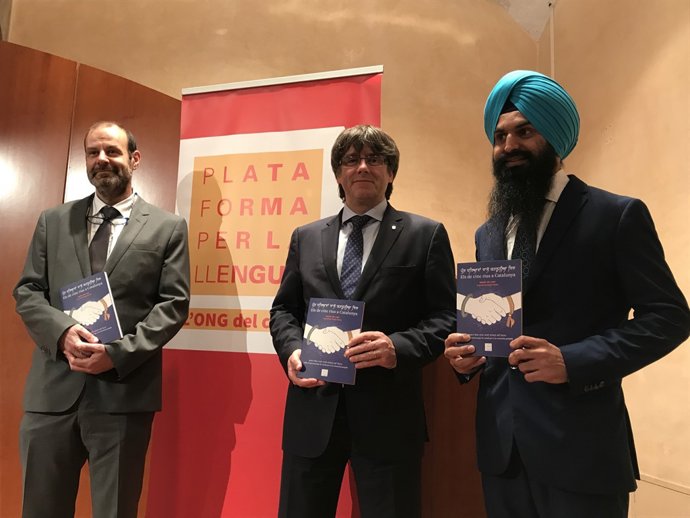 Ò.Escuder, C.Puigdemont i G.Singh