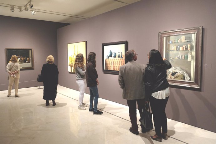 Museo pinacoteca visitantes cuadros arte cultura turistas cultural pintura
