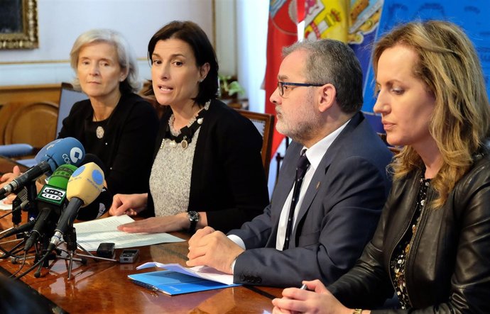 Firma del nuevo convenio para el programa REDES