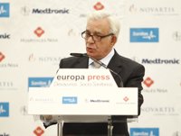 Sánchez Martos: "Seguiré como consejero de Sanidad mientras Cifuentes tenga la confianza en mí"