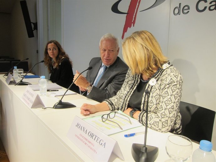 Periodista Neus Tomàs, exministre J.M.G.Margallo, exvpta.J.Ortega