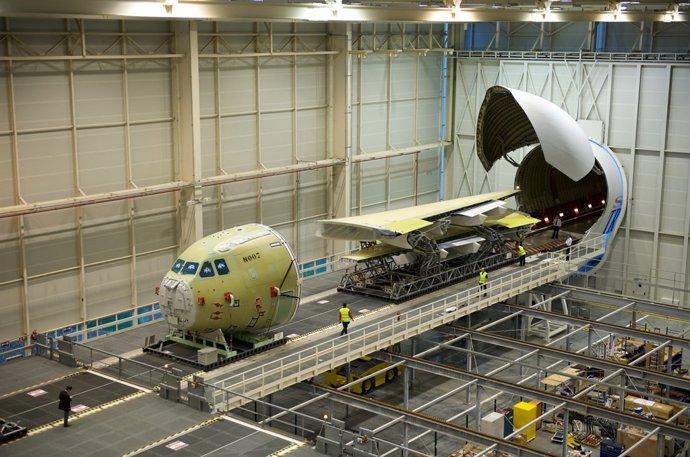 Descarga Del Fuselaje Del A400M.