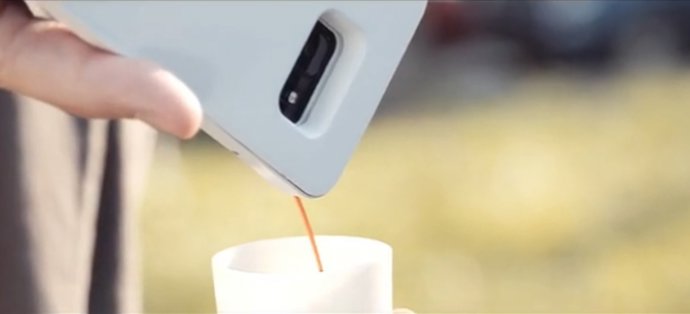Mokase, carcasa para móvil que prepara café