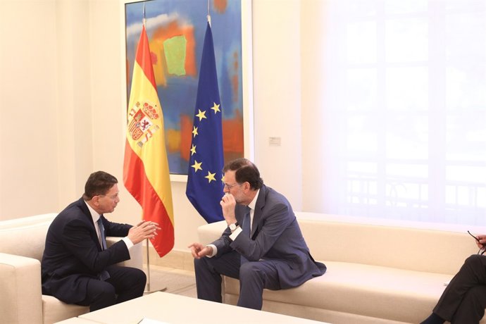Rajoy recibe al secretario general de la Organización Mundial de Turismo
