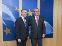 Juncker reconoce en su reunión con Urkullu la "estabilidad institucional" que el acuerdo sobre el Cupo da a España