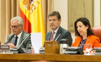 Oposición culpa a Catalá de la imagen de que el Gobierno controla a los fiscales