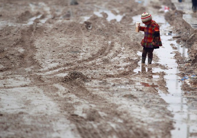 Niño desplazado por los enfrentamientos en Mosul