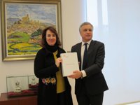 Los grupos parlamentarios apelan al "consenso" para renovar el cargo del Defensor del Pueblo de Navarra