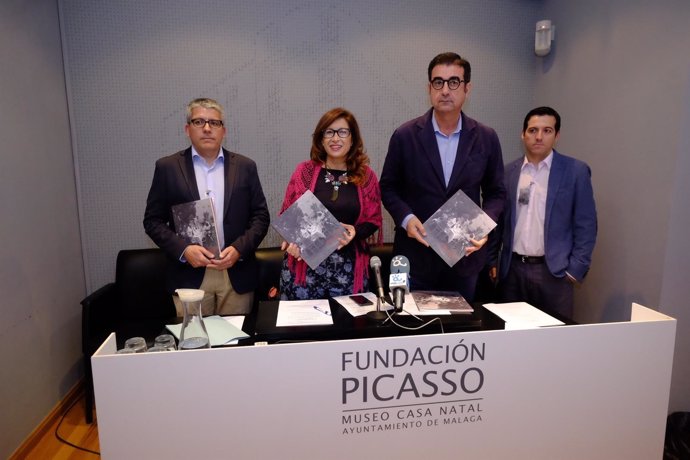 El Ayuntamiento De Málaga Informa: La Fundación Picasso Museo Casa Natal Present